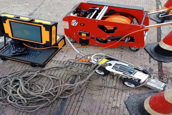 东丽CCTV管道检测机器人