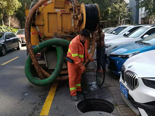 东丽排污管道清淤